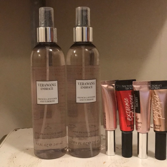 Vera Wang Other - Vera wang body spray and lipgloss